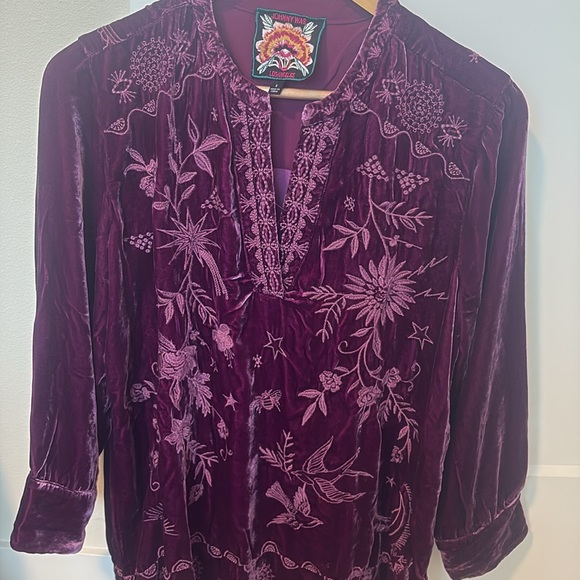 Women tops in good condition please see in photos - Picture 4 of 7